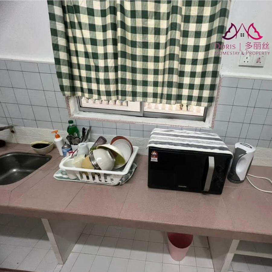 Holiday home 15pax -semi-d Taman Impian,