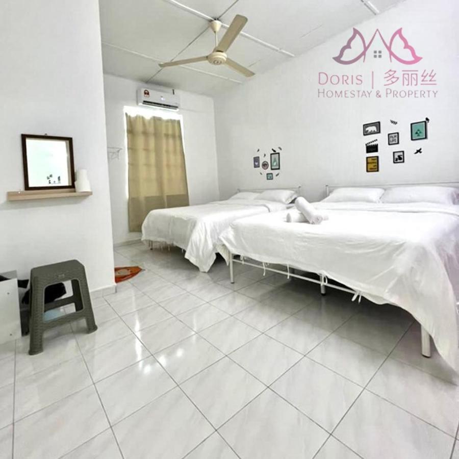 15pax -semi-d Taman Impian, Holiday home *